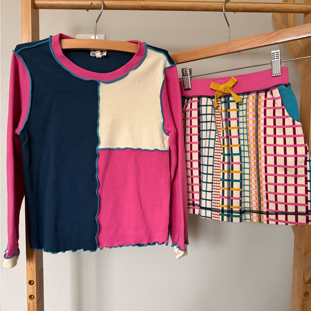 VGUC Finding Foxtale Change of Color Top (sz 7) & Art Class Skort (sz 6)